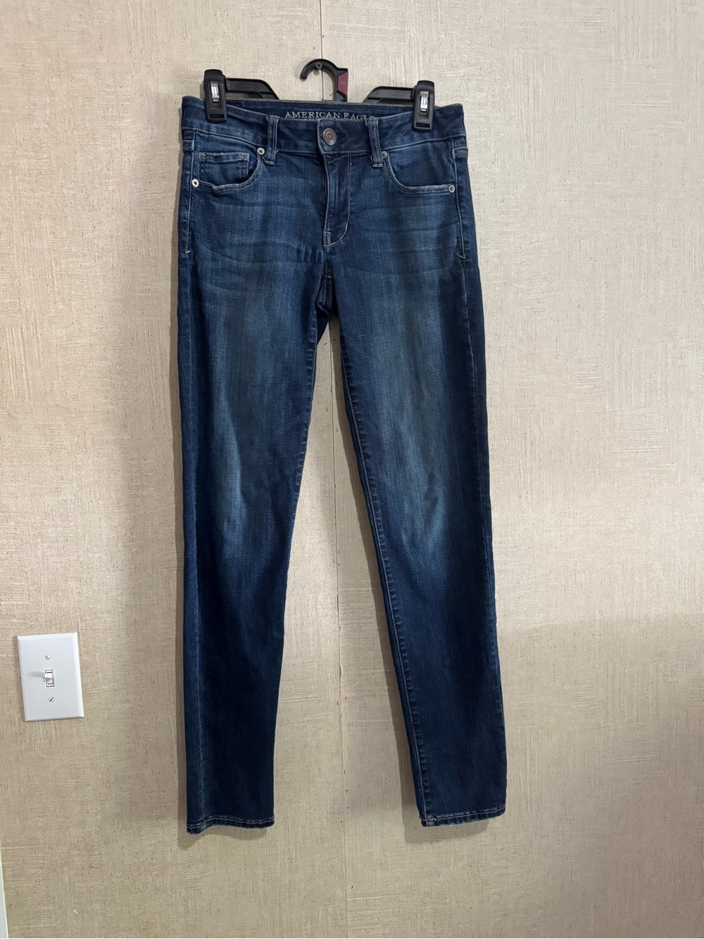 American Eagle women’s skinny jeans